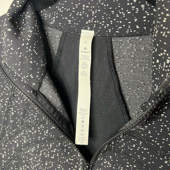 Lululemon Define Jacket in Magnetized Jacquard Black White | EUC - Picture 8 of 9